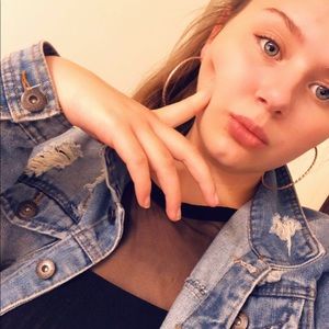 Meet your Posher, Kaitlynkaitlyn